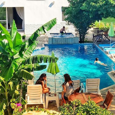 Parla Apart Hotel Кешме Экстерьер фото