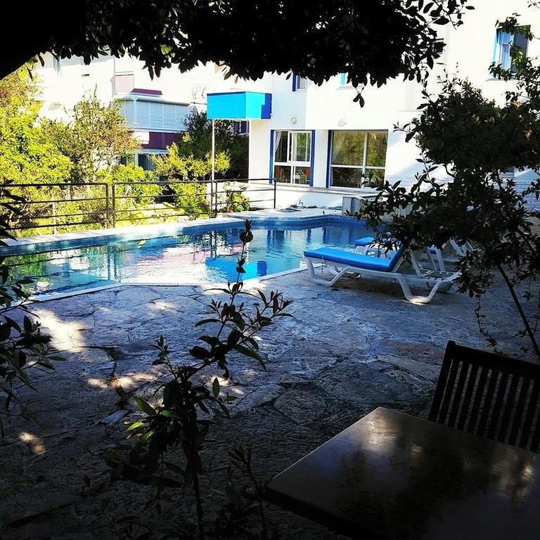 Parla Apart Hotel Кешме Экстерьер фото